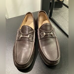 Pre Owned Gucci Sz 9.5 Brown w/ Silver Hardware Loafer Shoe